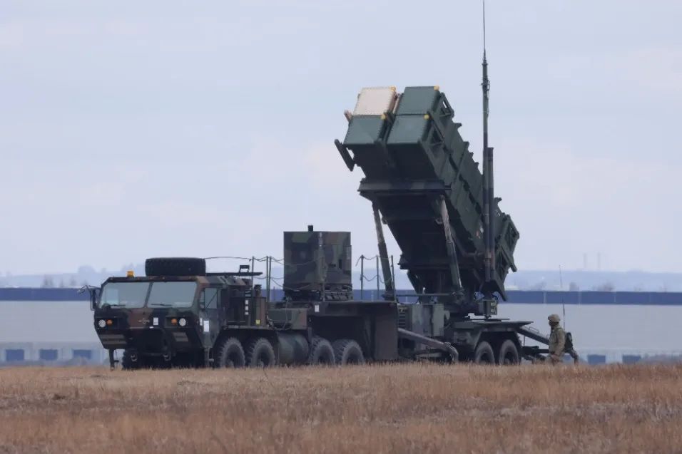 Modern Weaponry Deployment