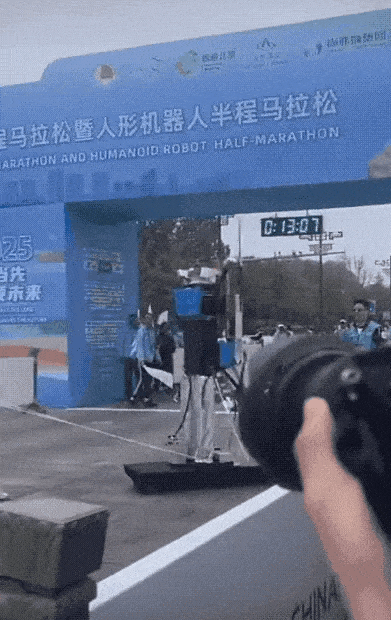 Historical Car Race Parallel